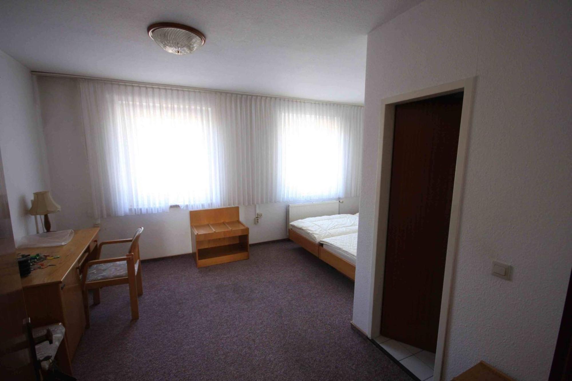 SL´otel Budget Bernburg  Zimmer foto